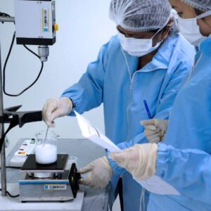 تخصص تصنيع مستحضرات التجميل