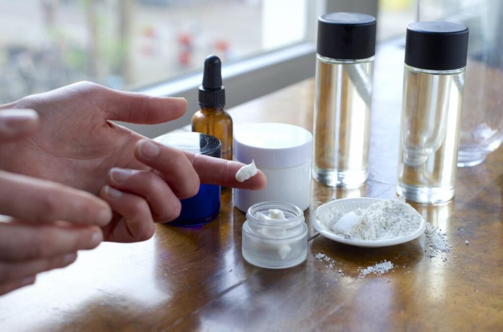 كورس صناعة مستحضرات التجميل